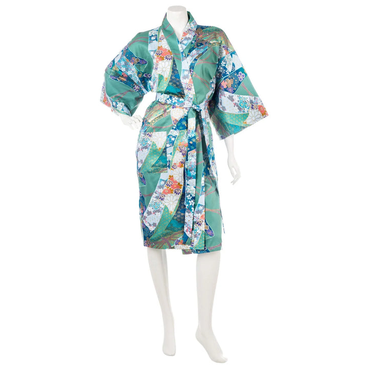Kurzer Yukata mit Schleife