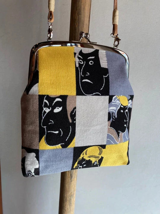 Sharaku Pochette